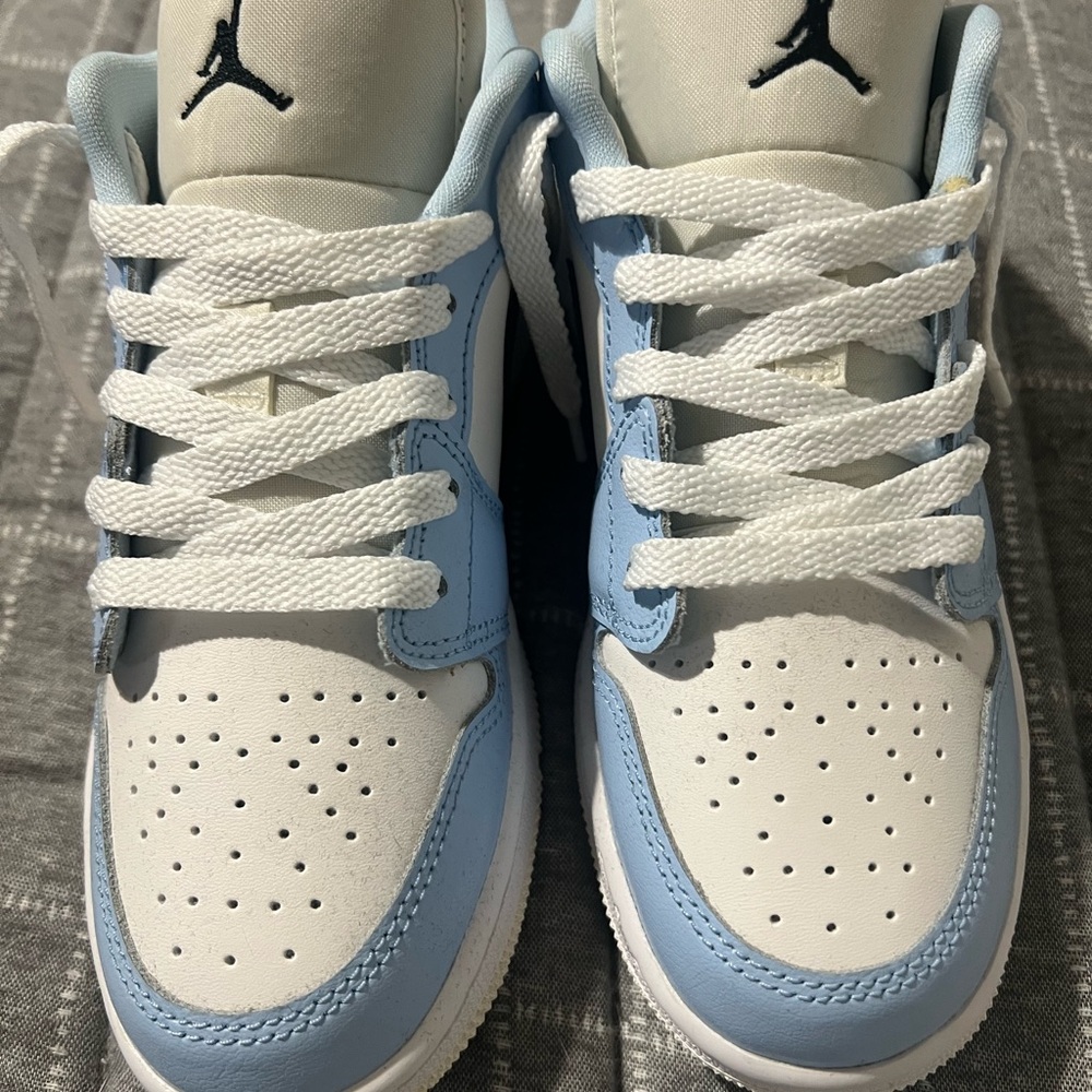 Air Jordan 1 Low.